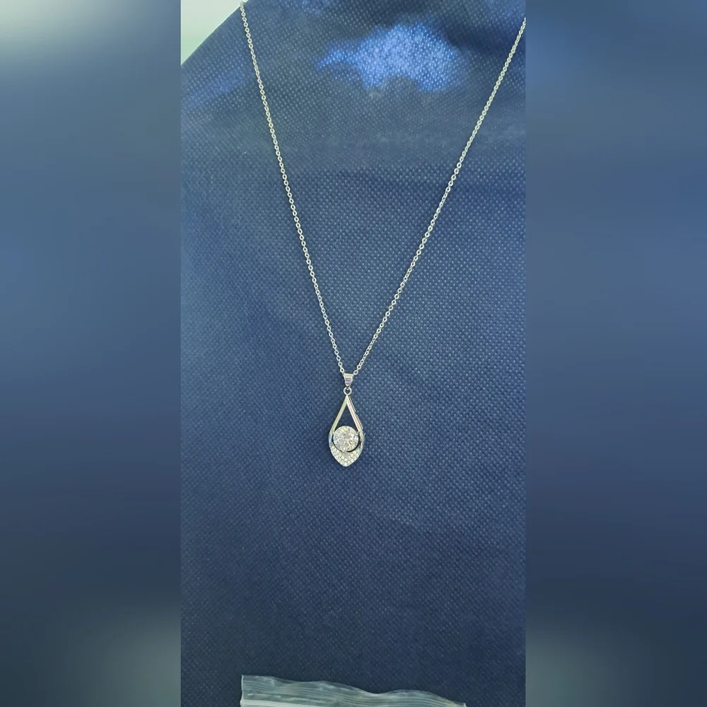 MOSSINITE NECKLACE 3CT - Picture 2 of 7
